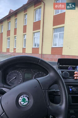 Лифтбек Skoda Octavia 2005 в 