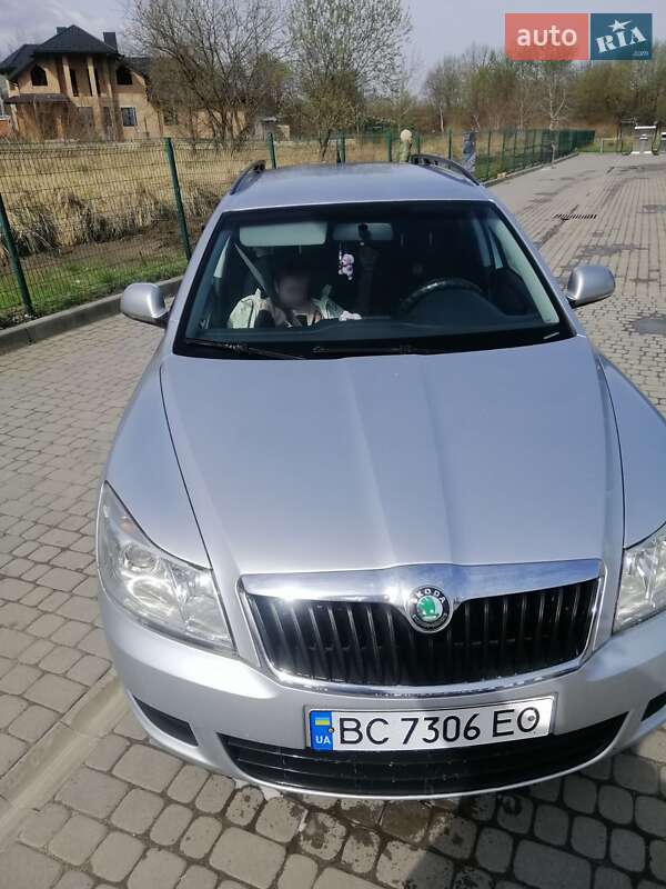 Універсал Skoda Octavia 2011 в 