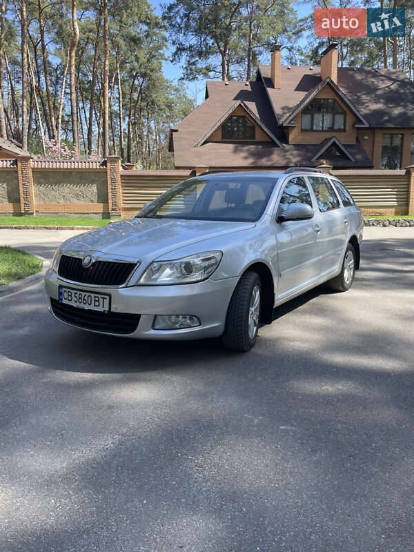 Универсал Skoda Octavia 2010 в 