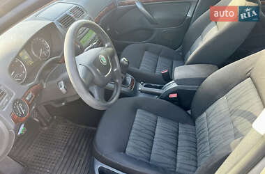Лифтбек Skoda Octavia 2011 в 