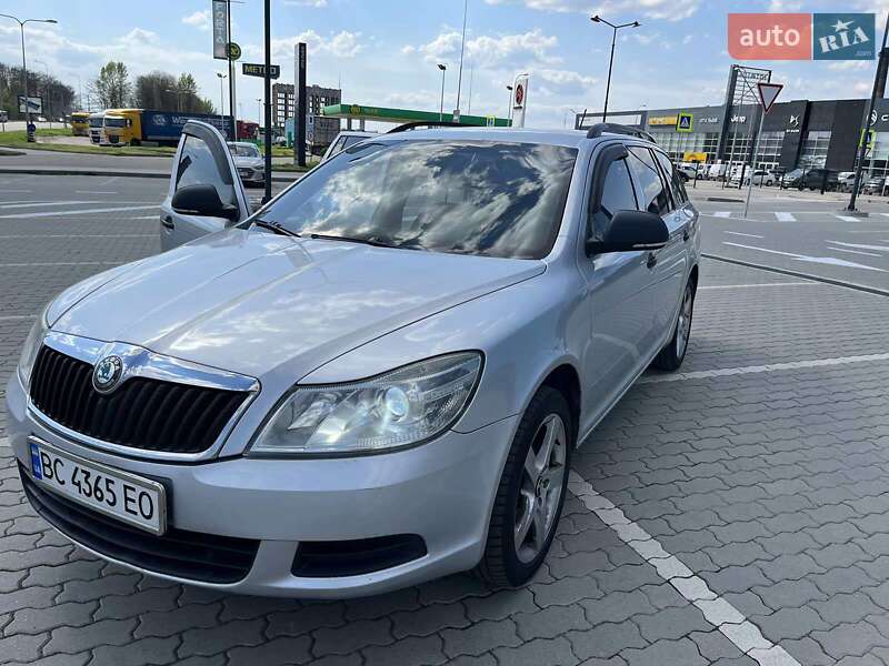 Универсал Skoda Octavia 2011 в Львове