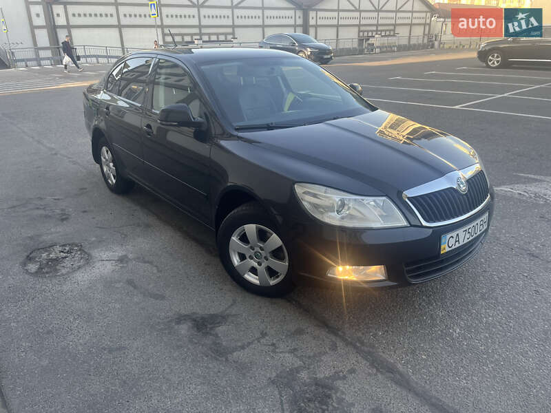 Лифтбек Skoda Octavia 2012 в Черкассах