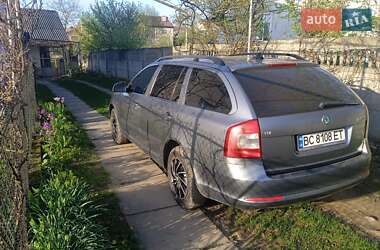 Універсал Skoda Octavia 2012 в 