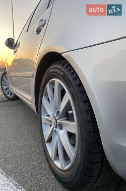 Универсал Skoda Octavia 2010 в 