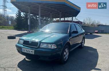 Лифтбек Skoda Octavia 1998 в 