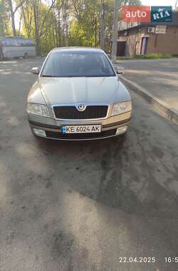 Лифтбек Skoda Octavia 2008 в 