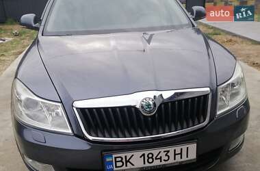 Универсал Skoda Octavia 2010 в Вараше