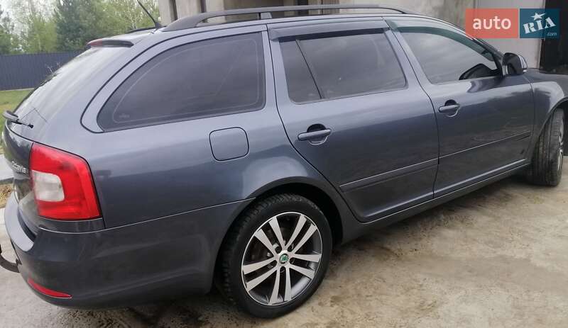 Универсал Skoda Octavia 2010 в Вараше