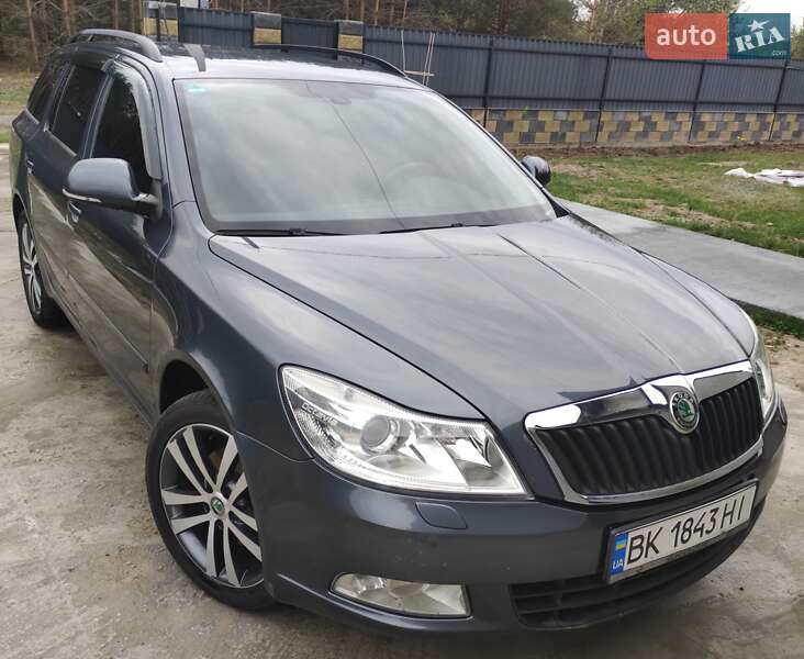 Универсал Skoda Octavia 2010 в Вараше