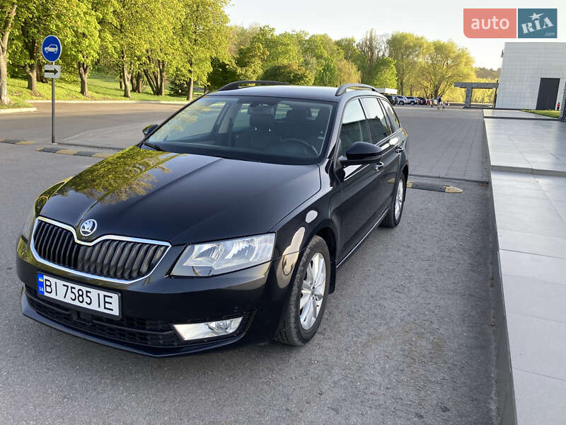 Универсал Skoda Octavia 2015 в Светловодске