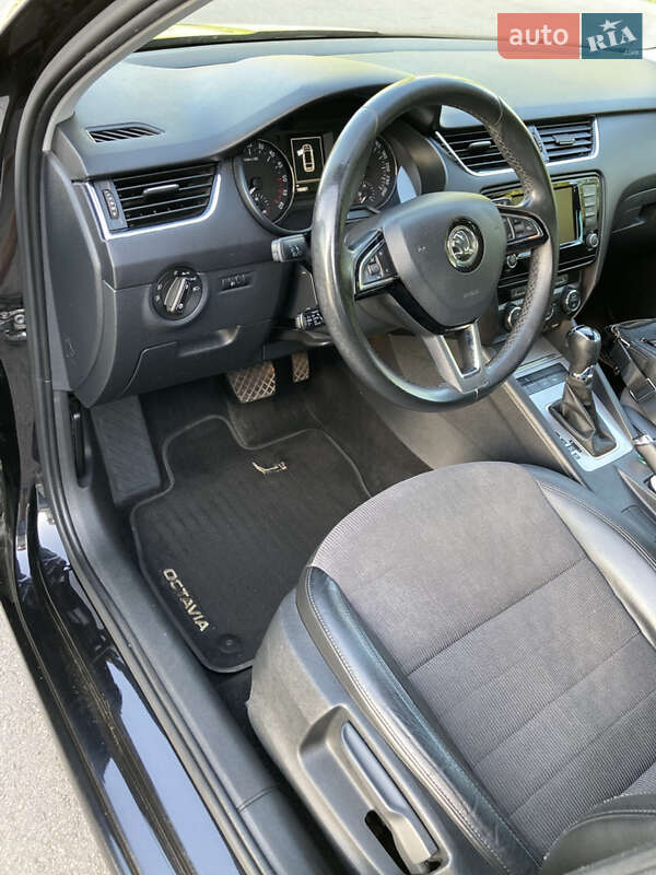 Универсал Skoda Octavia 2015 в Светловодске
