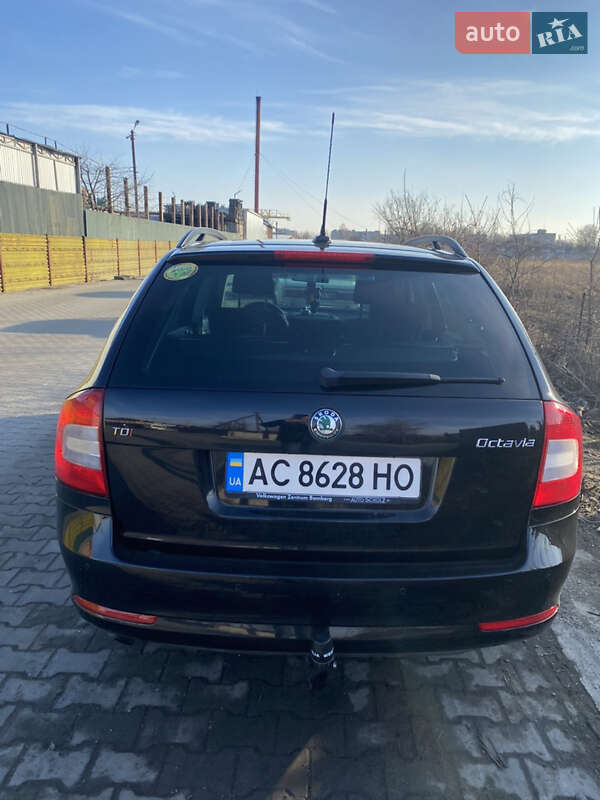 Универсал Skoda Octavia 2012 в Луцке
