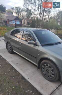 Лифтбек Skoda Octavia 2001 в 