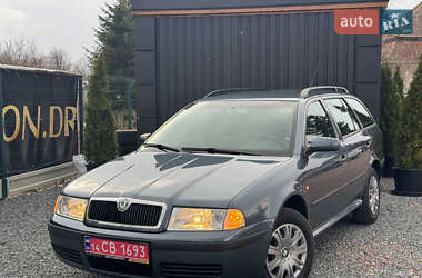 Лифтбек Skoda Octavia 2005 в Дрогобыче