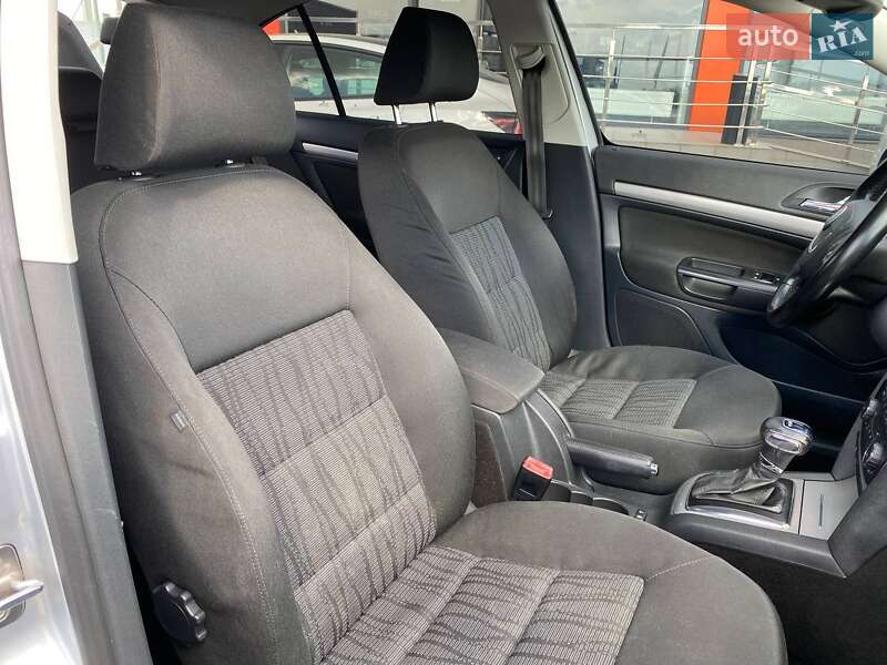 Ліфтбек Skoda Octavia 2010 в Львові