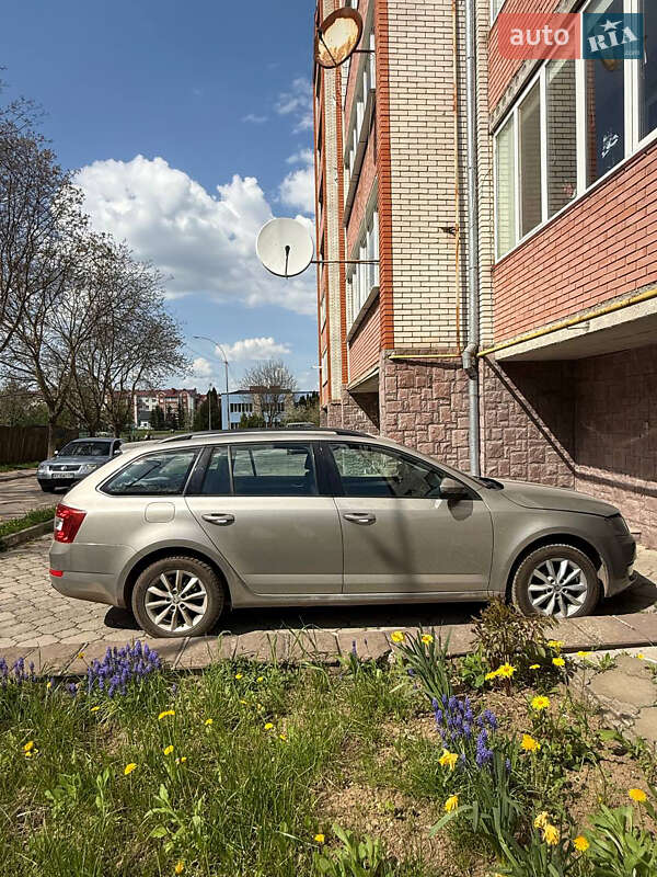 Универсал Skoda Octavia 2014 в Чорткове