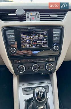 Лифтбек Skoda Octavia 2014 в 