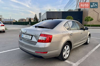 Лифтбек Skoda Octavia 2014 в 