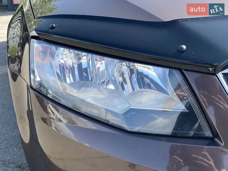 Лифтбек Skoda Octavia 2015 в Днепре