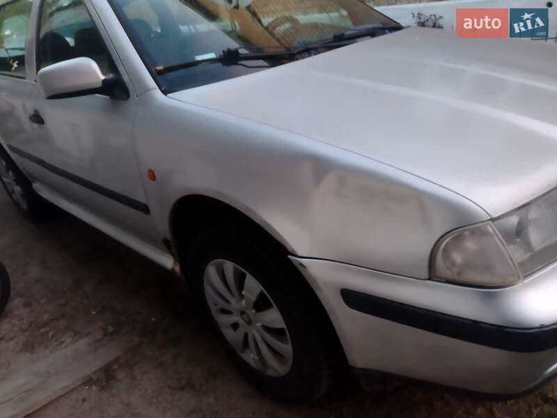Універсал Skoda Octavia 1998 в 