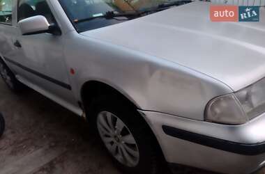 Універсал Skoda Octavia 1998 в 