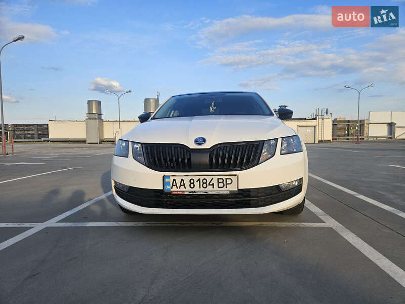 Лифтбек Skoda Octavia 2019 в Киеве
