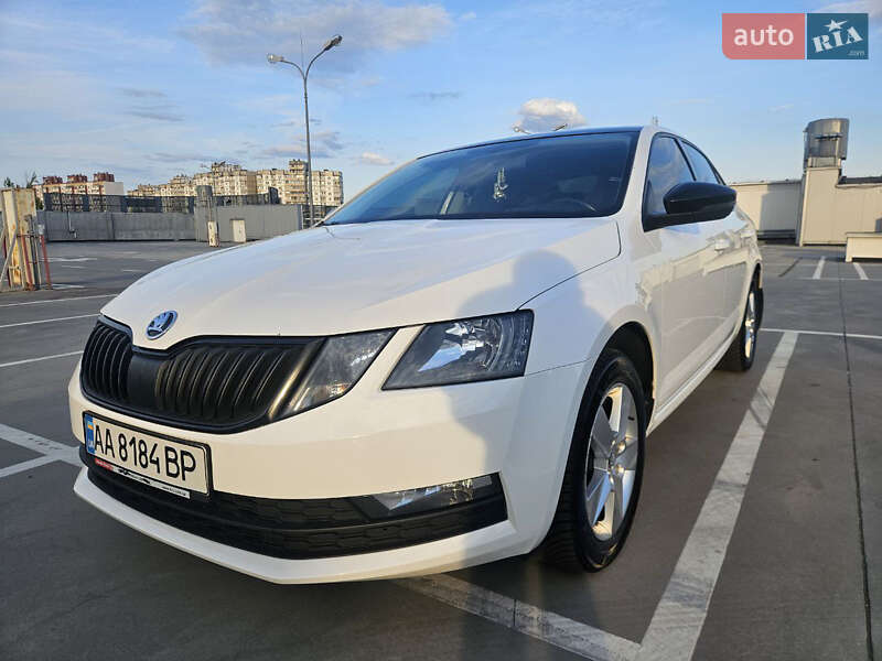 Лифтбек Skoda Octavia 2019 в Киеве