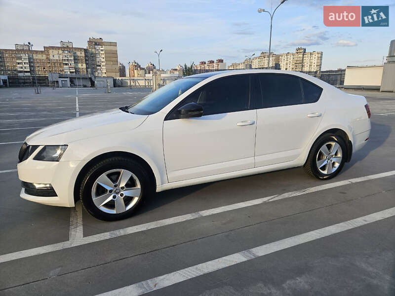 Лифтбек Skoda Octavia 2019 в Киеве