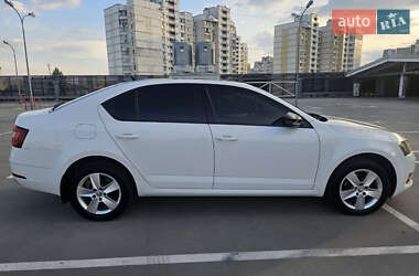 Лифтбек Skoda Octavia 2019 в 