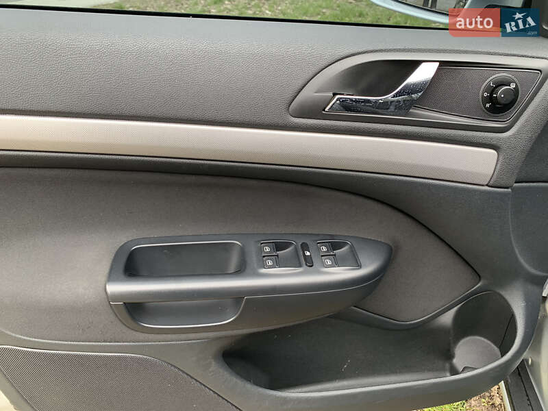 Лифтбек Skoda Octavia 2011 в Киеве