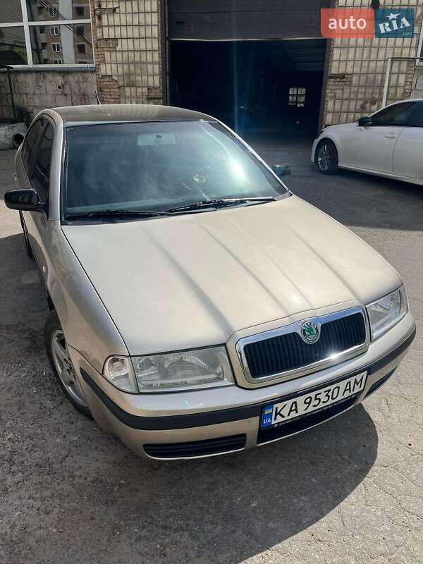 Лифтбек Skoda Octavia 2005 в Киеве