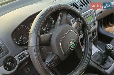 Ліфтбек Skoda Octavia 2010 в 