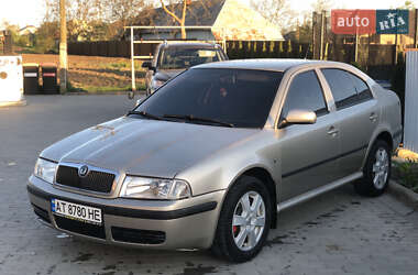 Ліфтбек Skoda Octavia 2005 в 