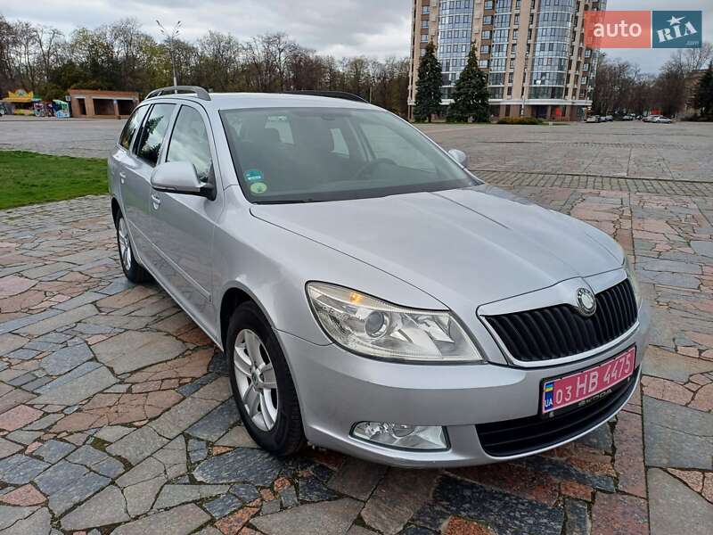Універсал Skoda Octavia 2009 в 
