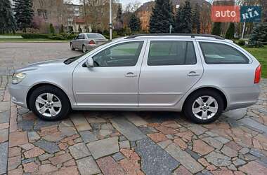 Універсал Skoda Octavia 2009 в 