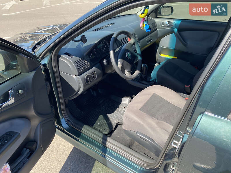 Лифтбек Skoda Octavia 2008 в Одессе