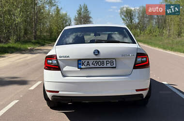 Ліфтбек Skoda Octavia 2018 в 