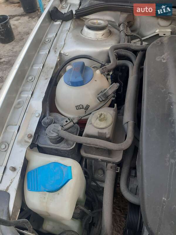 Лифтбек Skoda Octavia 2003 в Смолином