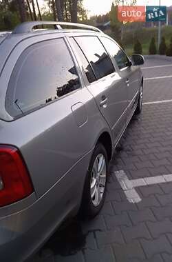 Універсал Skoda Octavia 2010 в 
