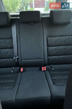 Универсал Skoda Octavia 2011 в 