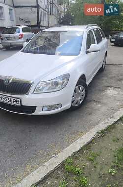 Универсал Skoda Octavia 2011 в 