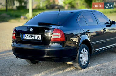 Лифтбек Skoda Octavia 2008 в 