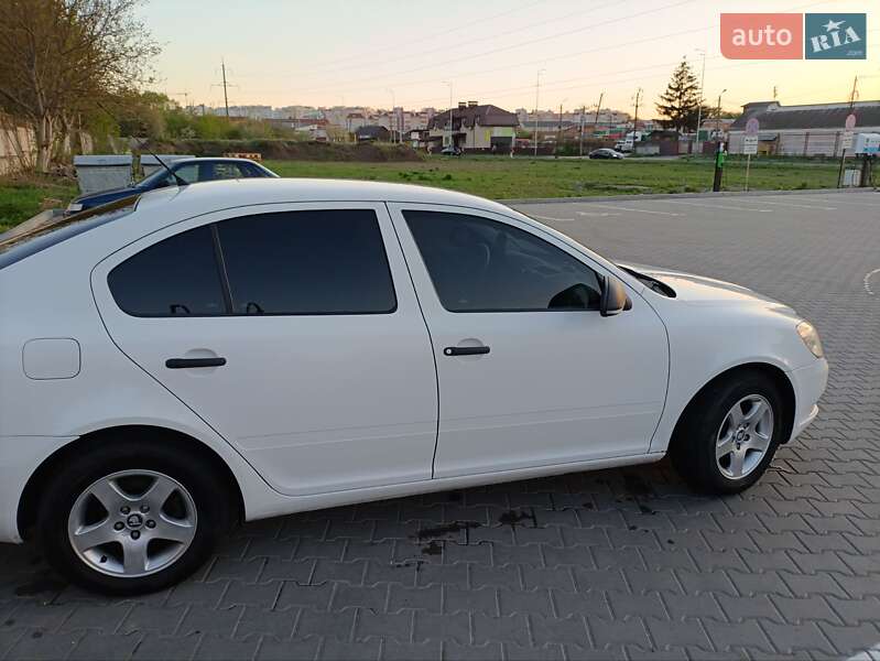 Лифтбек Skoda Octavia 2010 в Виннице