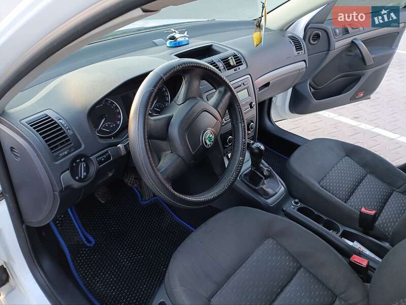 Лифтбек Skoda Octavia 2010 в Виннице