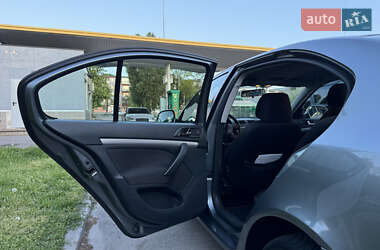 Лифтбек Skoda Octavia 2012 в 