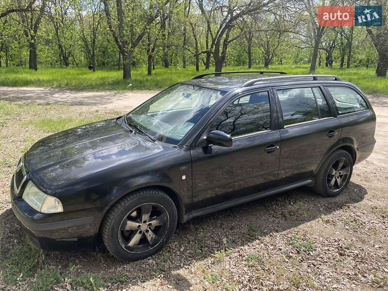 Универсал Skoda Octavia 2001 в 