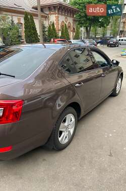 Лифтбек Skoda Octavia 2014 в 