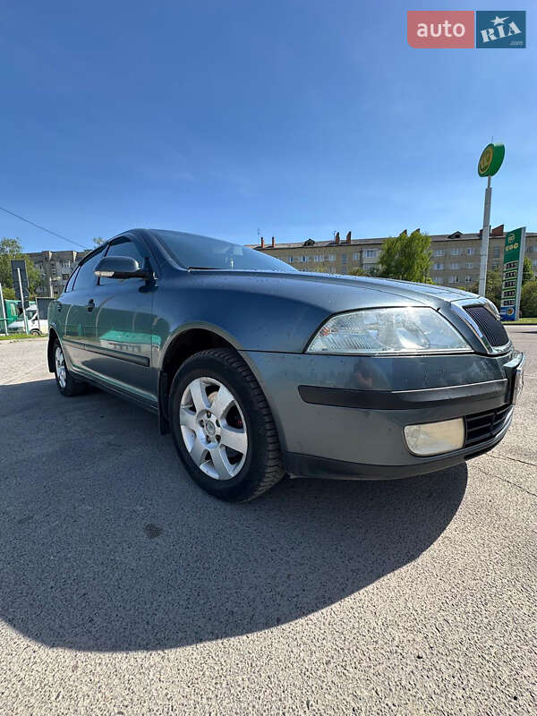 Лифтбек Skoda Octavia 2006 в 