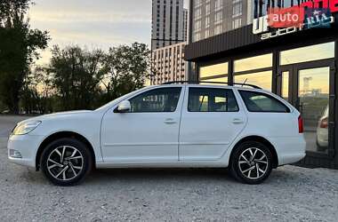 Универсал Skoda Octavia 2012 в 