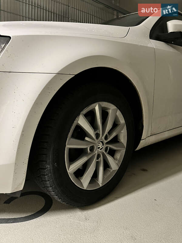 Лифтбек Skoda Octavia 2013 в Дрогобыче